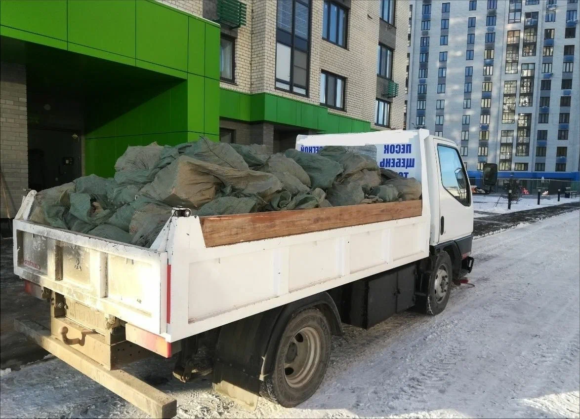 Вывоз мусора грузовым фургоном 3 тонны в Саратове — цена от 1381 руб., ПроМусор