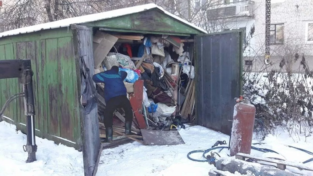 Вывоз мусора из гаража с гарантией чистоты в Саратове в октябре